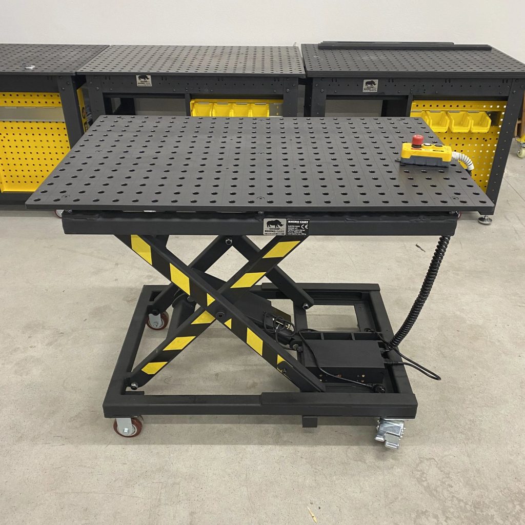Masă de sudură cu ridicare electro-hidraulică 230V, 1200 x 750 mm sistem 16 mm, Rhino Cart TDESL12075